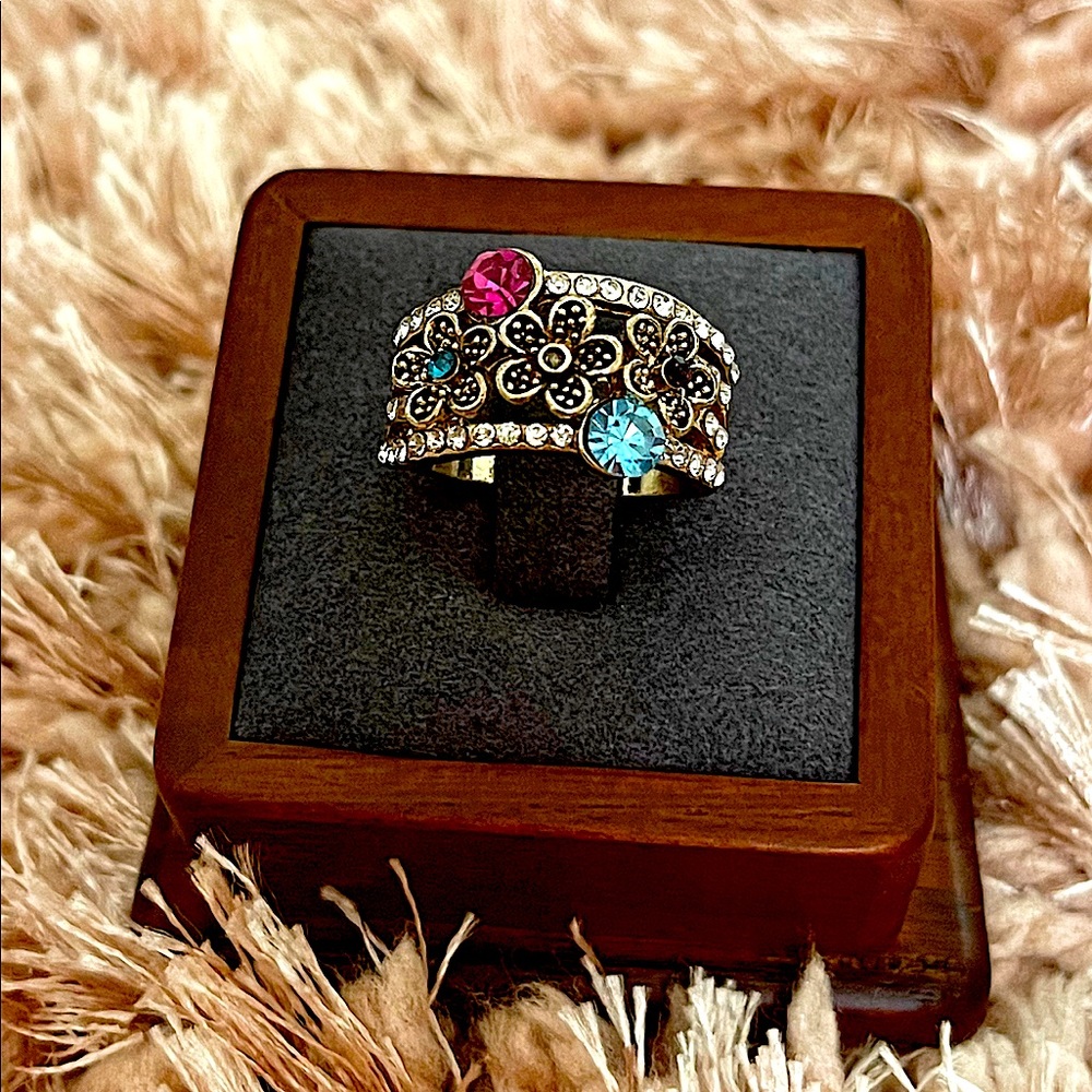 Beautiful Flower Multi Gem Stone Ring - image 2